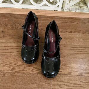 Black Vintage Unlisted Mary Jane Shoes size 7
